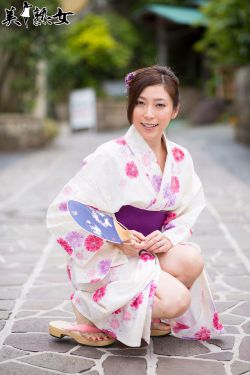 预言女王拽翻天
